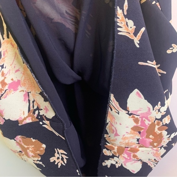 ARITZIA Wilfred Sabine Floral Dress size XS - Picture 16 of 16